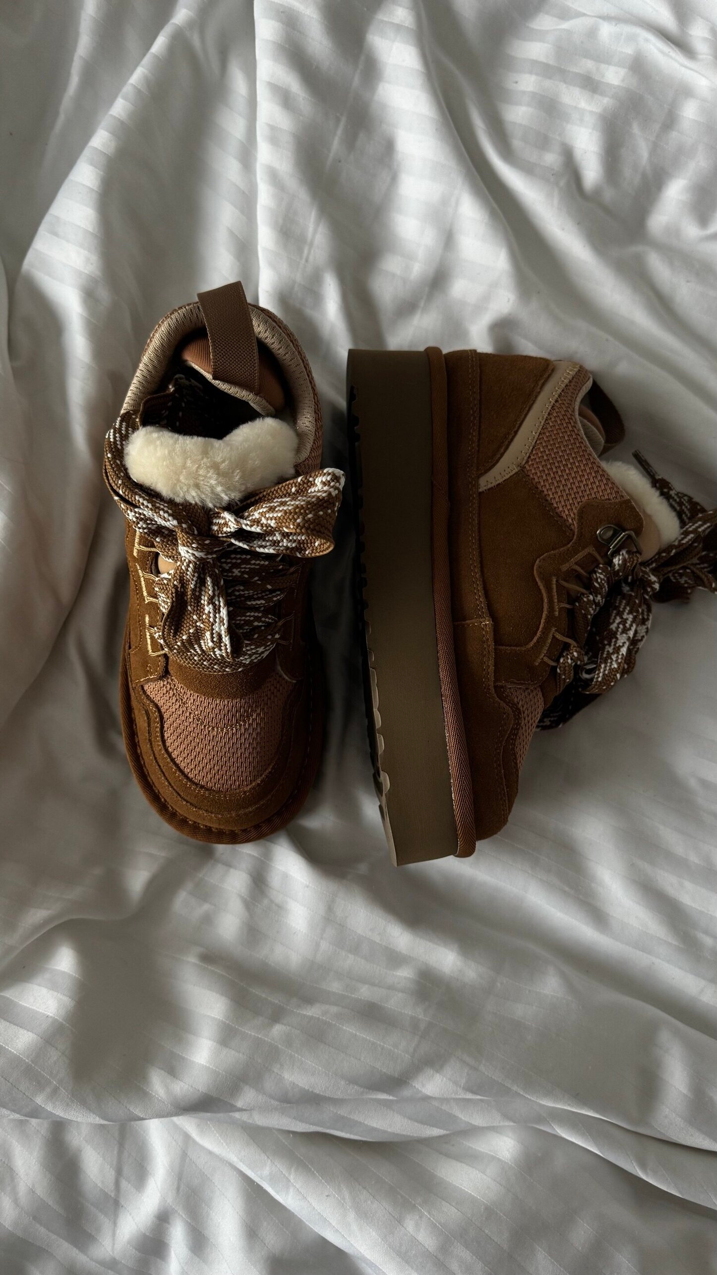 UGG LOWMEL SNEAKER CHESTNUT