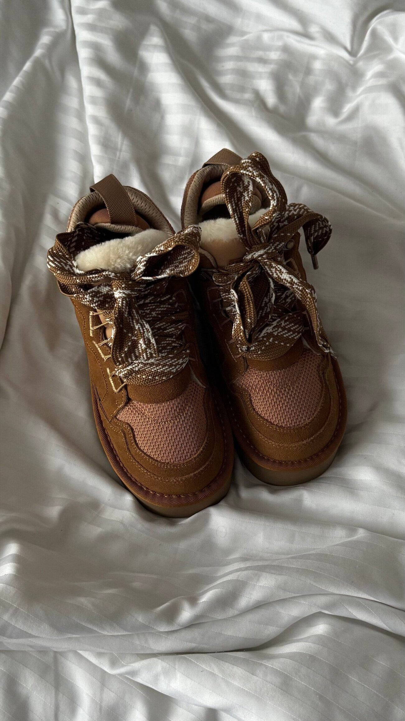 UGG LOWMEL SNEAKER CHESTNUT