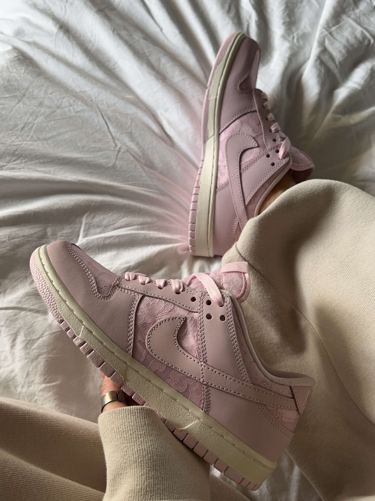 Nike Dunk Low Lace Pack Regal Pink