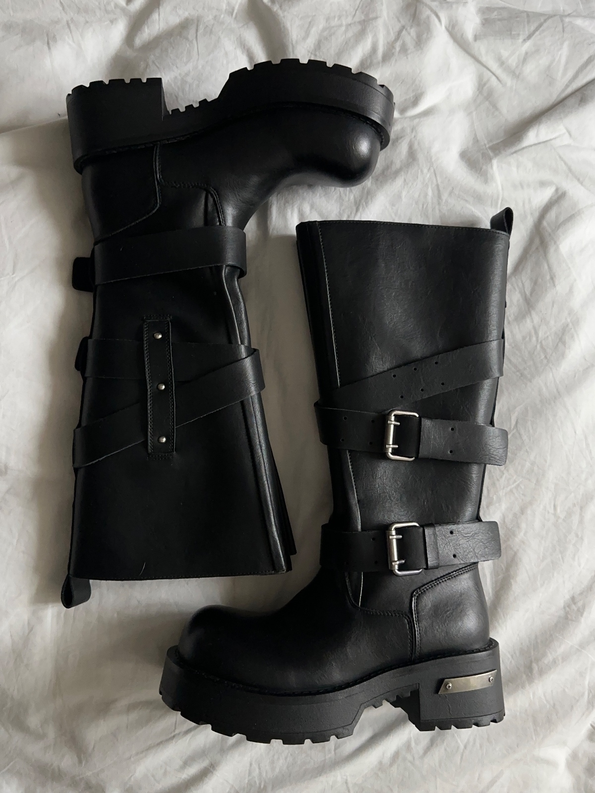 Сапоги черные в стиле гранж